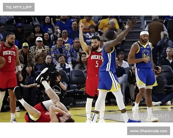NBA赛季焦点战况解析:各大球队表现亮眼 关键球员赛场风采大揭秘 NBA赛季焦点战况解析:各大球队表现亮眼 关键球员赛场风采大揭秘
